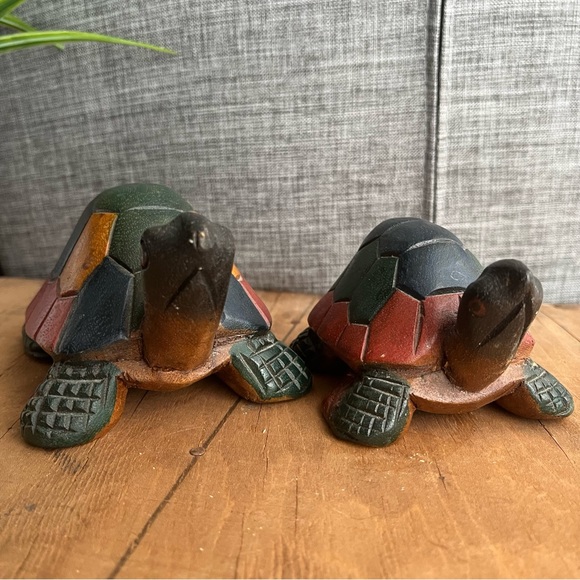 Hand Carved Wooden Turtle Figurine Wood Art Sculpture Vintage set of 2 - Picture 2 of 6